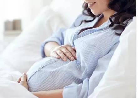 石女定義為生理缺陷的女性，導(dǎo)致因素一般和這些有關(guān)
